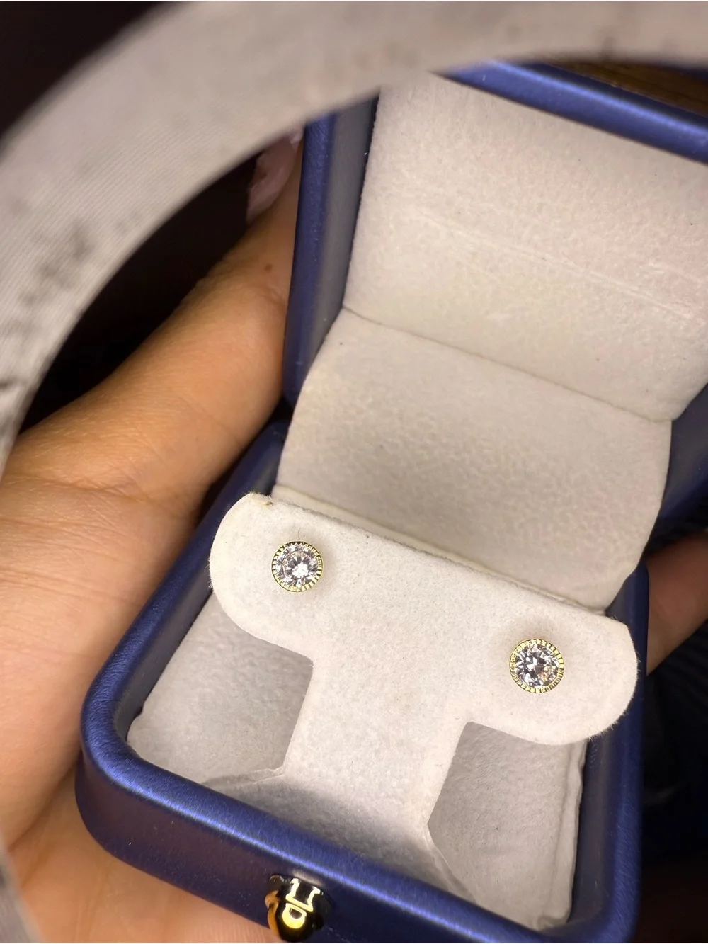 14k SOLID Gold Moissanite Stud Earrings - White